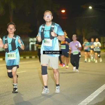 Runner Photo 8795849