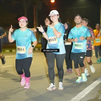 Runner Photo 8795887