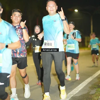 Runner Photo 8795902
