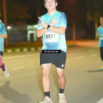 Runner Photo 8795907