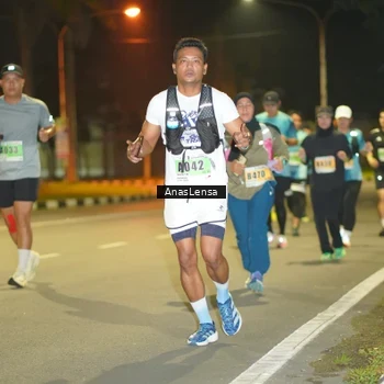 Runner Photo 8795935