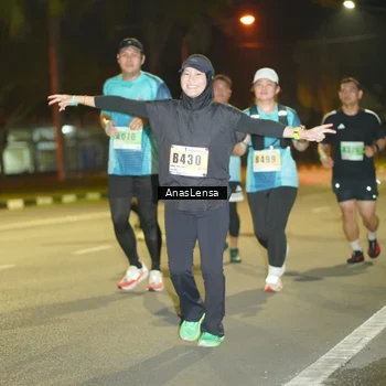 Runner Photo 8795952