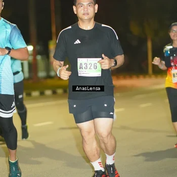 Runner Photo 8795959