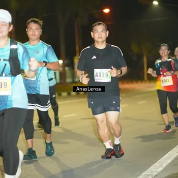 Runner Photo 8795962