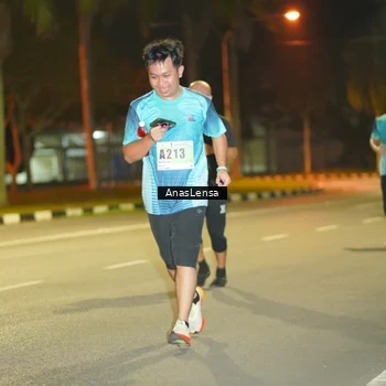 Runner Photo 8796000