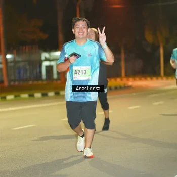 Runner Photo 8796003