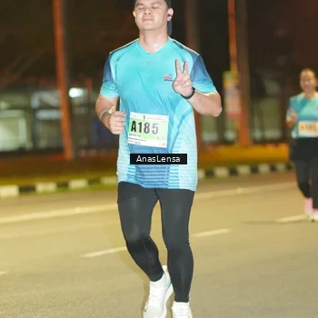 Runner Photo 8796006