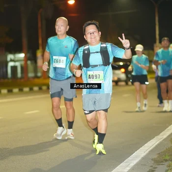 Runner Photo 8796037