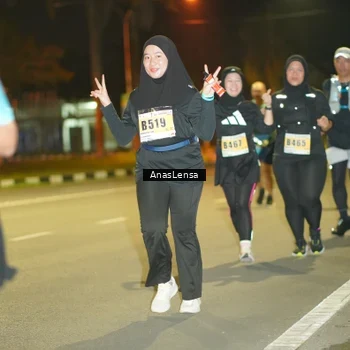 Runner Photo 8796059