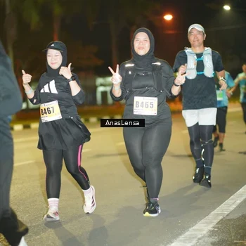 Runner Photo 8796085
