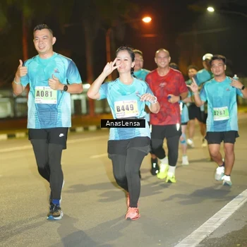 Runner Photo 8796096