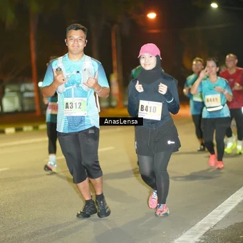 Runner Photo 8796101