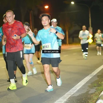 Runner Photo 8796109
