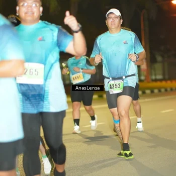 Runner Photo 8796113