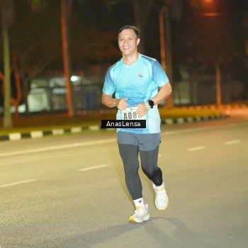 Runner Photo 8796171