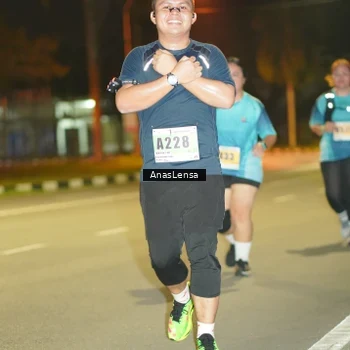 Runner Photo 8796207