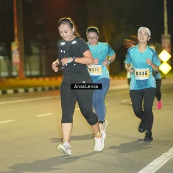 Runner Photo 8796229