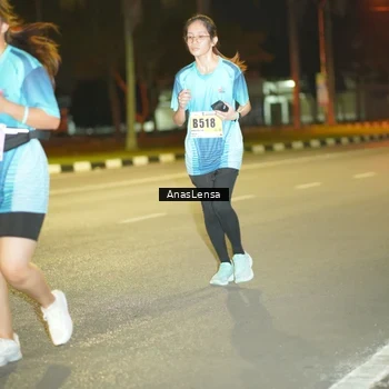 Runner Photo 8796263