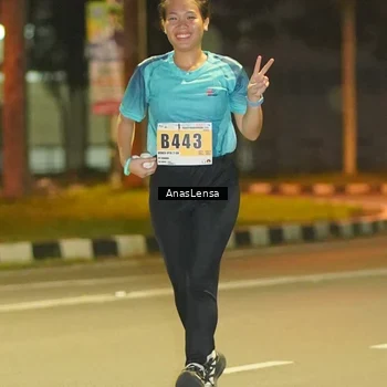 Runner Photo 8796275