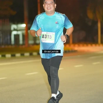 Runner Photo 8796284