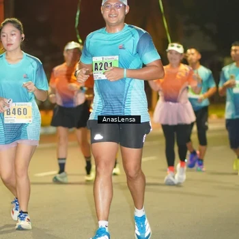 Runner Photo 8796340