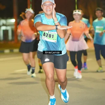 Runner Photo 8796349