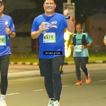 Runner Photo 8796378