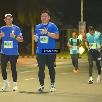 Runner Photo 8796386
