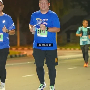 Runner Photo 8796390