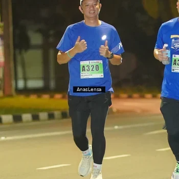 Runner Photo 8796393