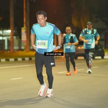Runner Photo 8796403