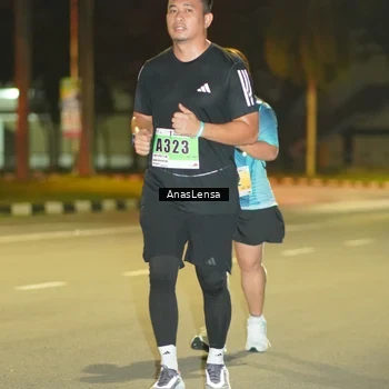 Runner Photo 8796428