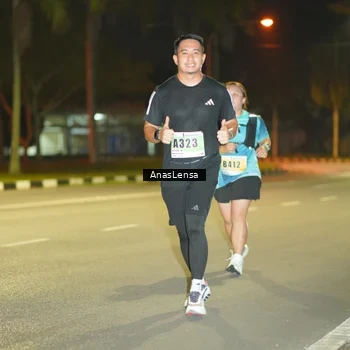 Runner Photo 8796437