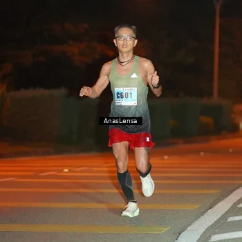 Runner Photo 8796494