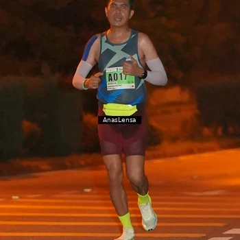 Runner Photo 8796505