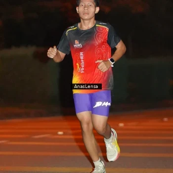 Runner Photo 8796511