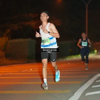 Runner Photo 8796521
