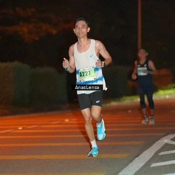 Runner Photo 8796531