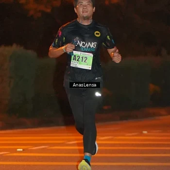 Runner Photo 8796583