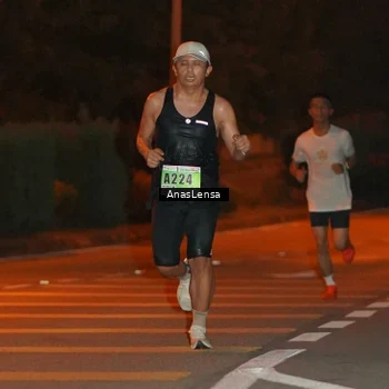 Runner Photo 8796592