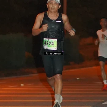 Runner Photo 8796596