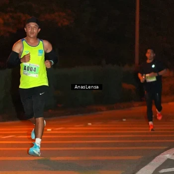 Runner Photo 8796634