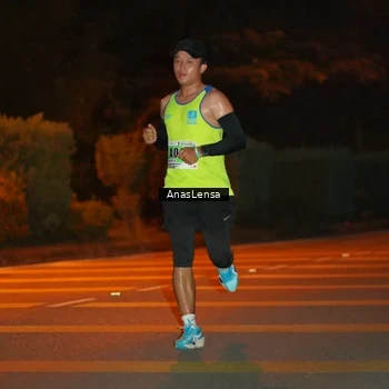 Runner Photo 8796641