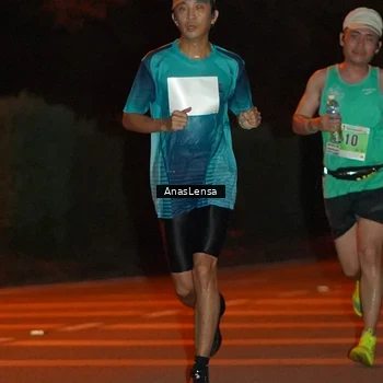 Runner Photo 8796660