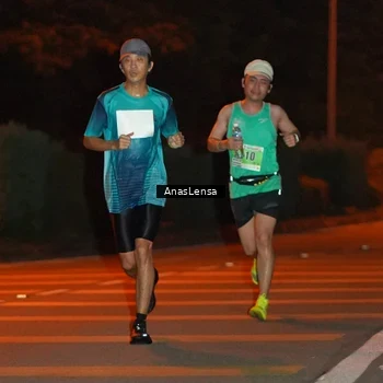 Runner Photo 8796663