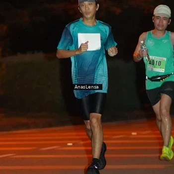 Runner Photo 8796669