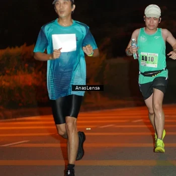 Runner Photo 8796675