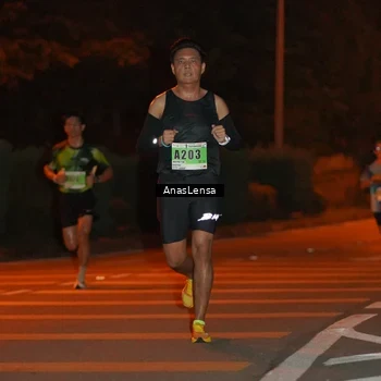 Runner Photo 8796683