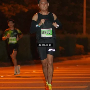 Runner Photo 8796686