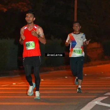 Runner Photo 8796740